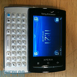 Sony Ericsson X10 mini pro black-03.jpg