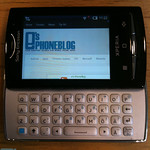 Sony Ericsson X10 mini pro black-04.jpg